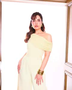 Raashii Khanna : రాశీ ఖన్నా క్యూట్ లుక్ - హాట్ సమ్మర్‌లో కూల్ కలర్స్ కావాలట