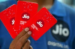 Jio Vs Airtel Recharge : 349 ਰੁਪਏ ਦੇ ਪਲਾਨ 'ਚ ਕਿਹੜੀ ਕੰਪਨੀ ਦੇ ਰਹੀ ਹੈ ਵੱਧ ਫਾਇਦੇ?