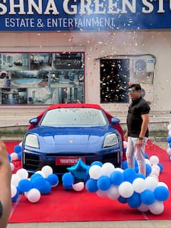 Naresh Buys Porsche Panamera G3: రెండున్నర కోట్లు పెట్టి కారు కొన్న సీనియర్ నరేష్... టాలీవుడ్‌లో ఆయనే ఫస్ట్ - ఆ కారు ఏమిటో తెలుసా?