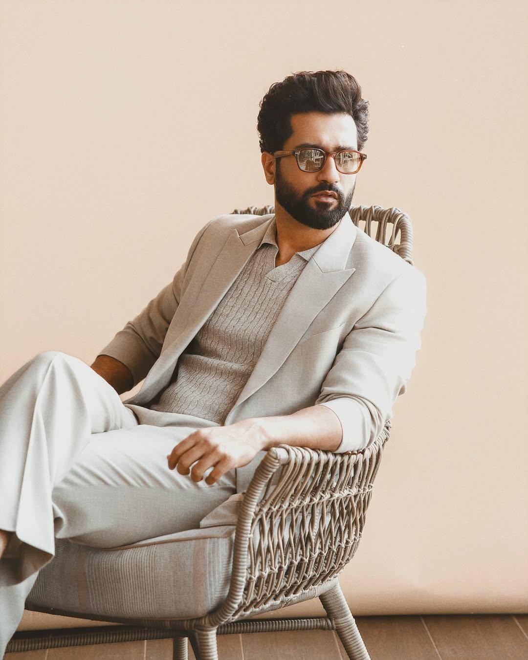 Vicky Kaushal Birthday: चॉल में गुजरा बचपन, आज 20 करोड़ फीस लेते हैं विक्की कौशल, पिछली फिल्म ने छापे थे 800 करोड़