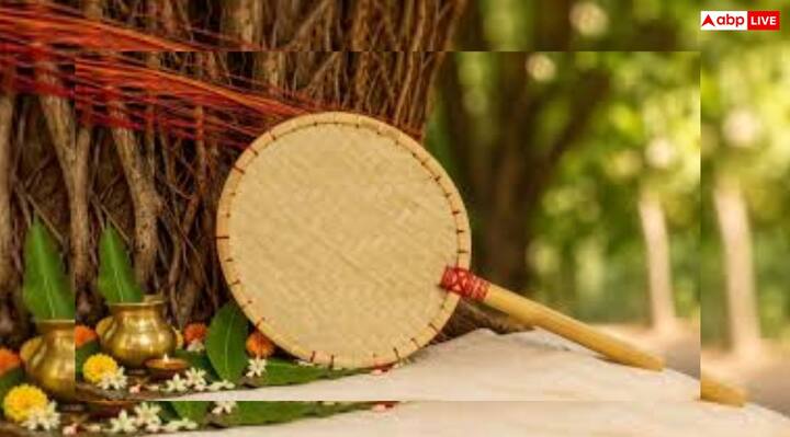 शास्त्रों में बांस का पंखा दान करने को बहुत पुण्यकारी बताया गया है. खासकर ज्येष्ठ मास की तपती और चिलचिलाती गर्मी में पंखा दान को महादान माना गया है. ऐसे में व्रत सावित्री व्रत की पूजा के बाद किया गया पंखा दान भी पुण्य दिलाता है.