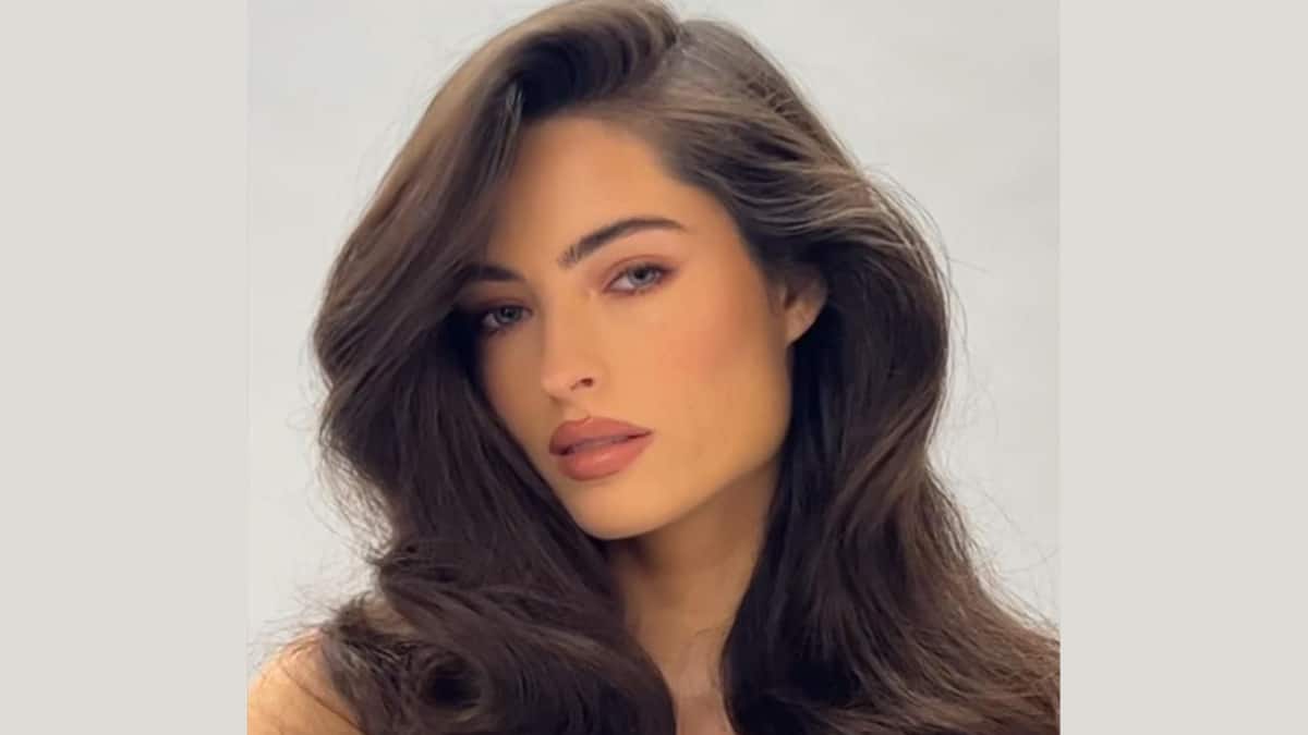 Side-Part Blowouts