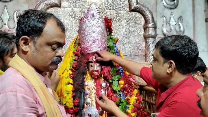 কথিত আছে, যে ফল বিগ্রহকে নিবেদন করা হয়, সেই ফল মনোস্কামনা পূরণ না হওয়া অবধি খাওয়া যায় না।