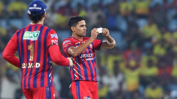 BCCI लगाएगा 'पर्ची सेलिब्रेशन' पर बैन? पूर्व क्रिकेटर के बयान पर मचा बवाल BCCI लगाएगा 'पर्ची सेलिब्रेशन' पर बैन? पूर्व क्रिकेटर के बयान पर मचा बवाल
