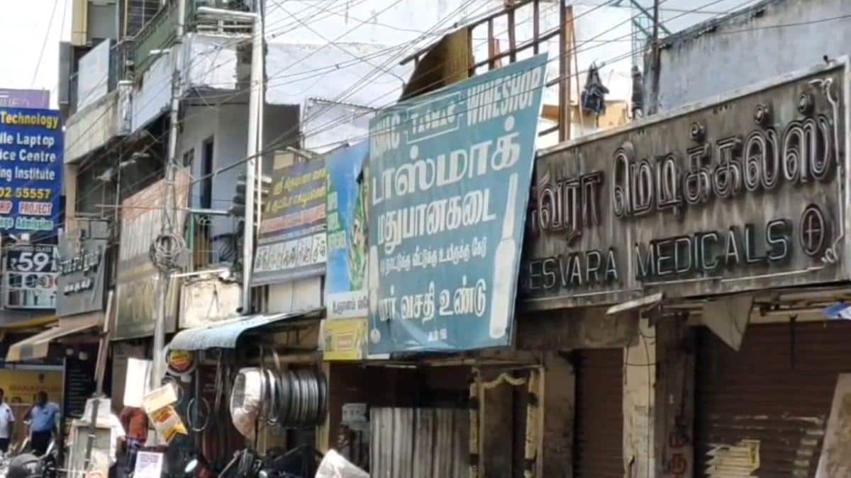 கோவையில் மூடப்பட்ட டாஸ்மாக் கடைகள்... கோடிக்கணக்கில் மதுபானங்கள் இருப்பு...