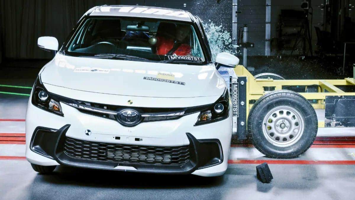 Toyota Glanza: பாதுகாப்பு பரிசோதனை - 0 ஸ்டார் வாங்கி அதிர்ச்சி அளித்த டொயோட்டா கார் - என்ன பிரச்னை?