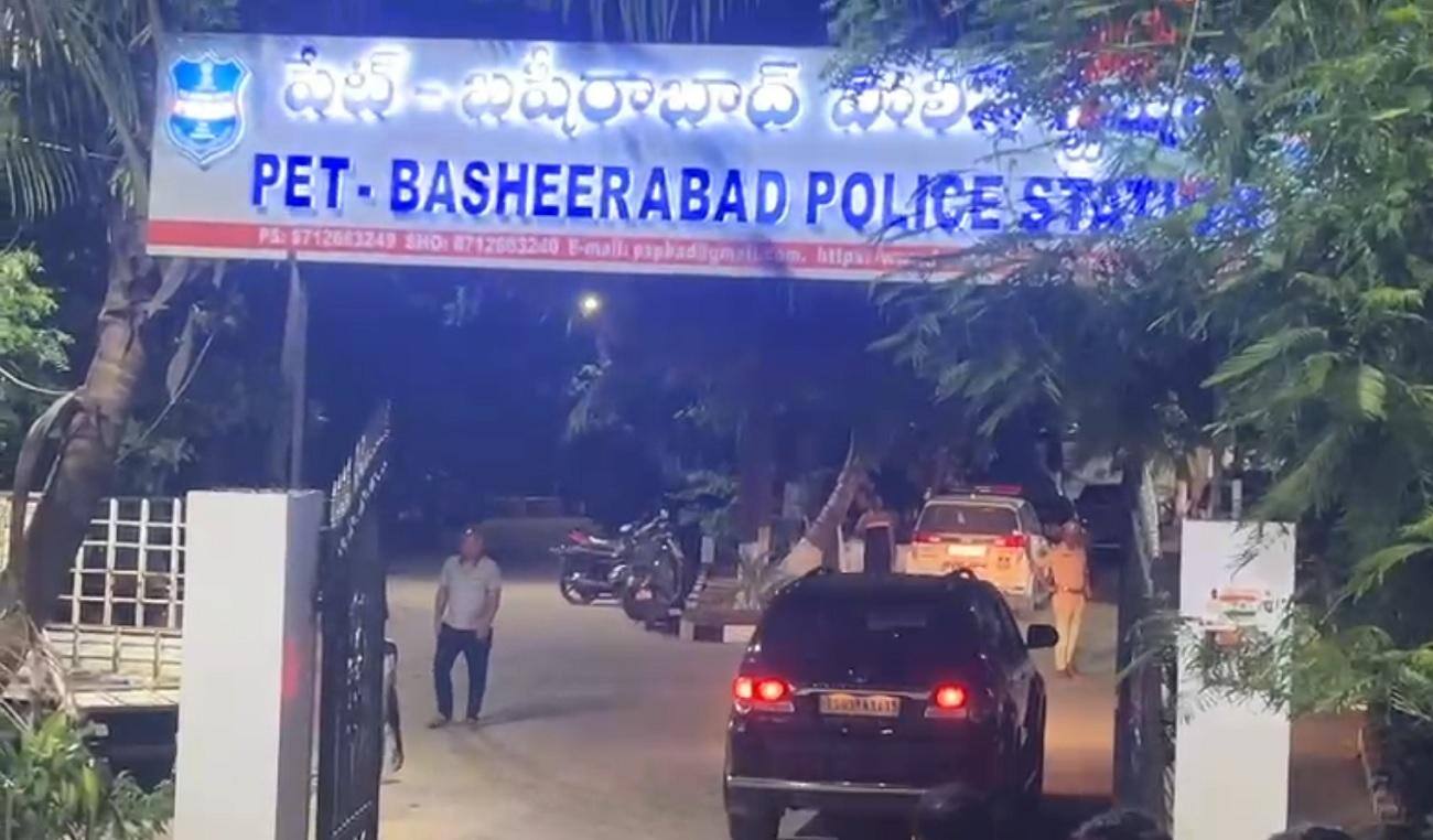 Bandi Bhageerath Remand: పోక్సో కేసులో బండి భగీరథ్కు 14 రోజుల రిమాండ్ విధించిన మేజిస్ట్రేట్