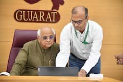 ગુજરાતમાં વસતી ગણતરીનો આરંભ: CM પટેલ અને કેન્દ્રીય મંત્રી પાટીલે ઓનલાઈન નોંધાવી વિગતો