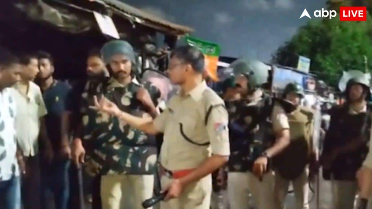 बंगाल में शुभेंदु सरकार का बुलडोजर एक्शन, हावड़ा रेलवे स्टेशन के बाहर हटाया अतिक्रमण, VIDEO