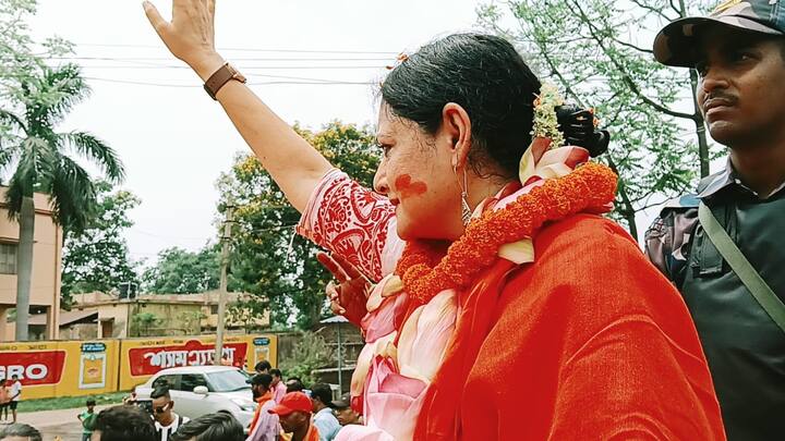 এর আগে প্রথম মন্ত্রিসভার বৈঠকে সীমান্তে কাঁটাতারের জন্য BSF-কে জমি হস্তান্তর, আয়ুষ্মান ভারত কার্যকর, জনগণনা শুরু, BNS কার্যকর, চাকরির বয়সসীমা বৃদ্ধি এবং IAS-IPS-দের কেন্দ্রীয় প্রশিক্ষণ-সহ একাধিক গুরুত্বপূর্ণ সিদ্ধান্ত নেওয়া হয়েছিল।