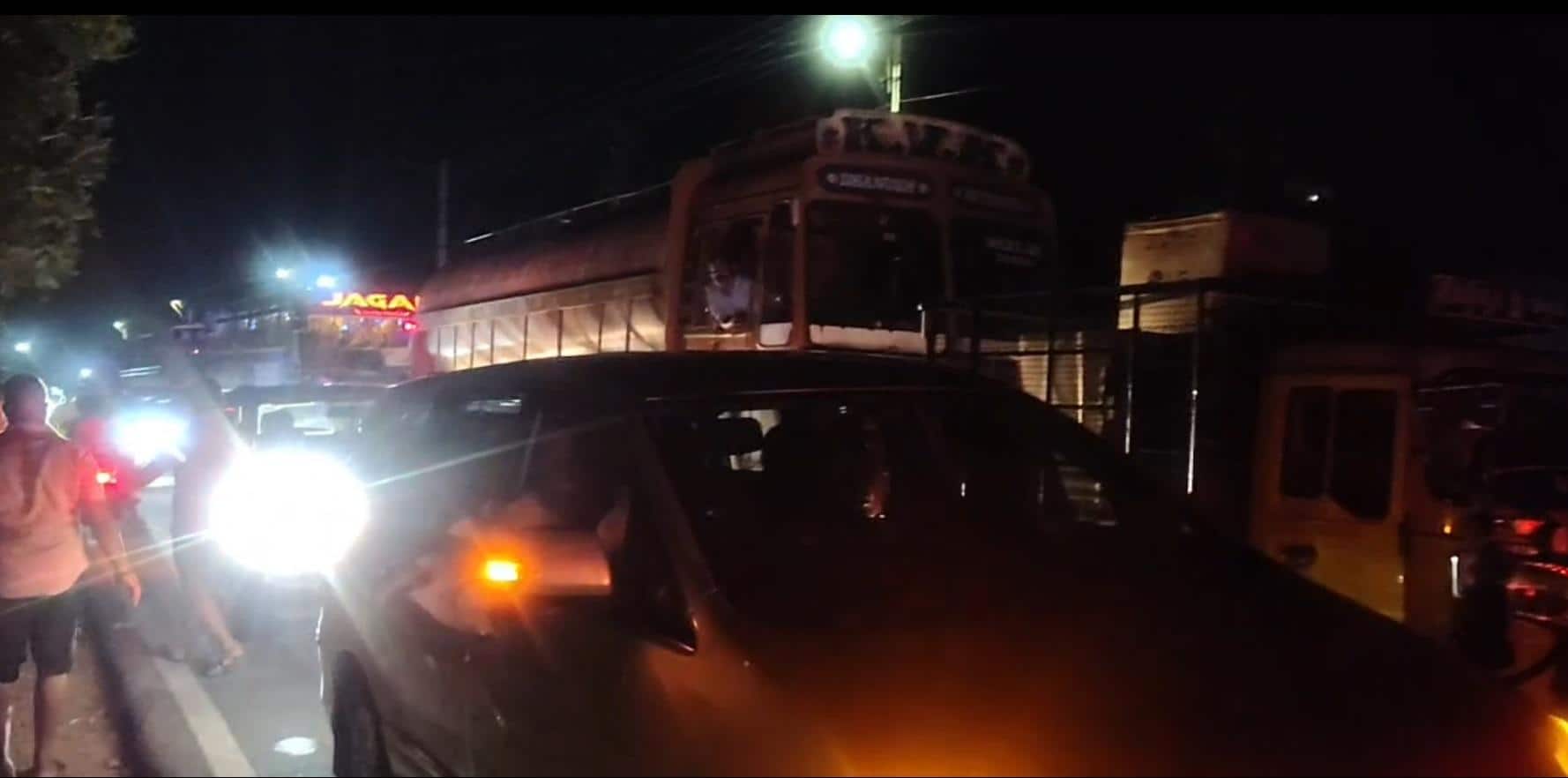 Viral News: చంద్రగిరిలో ఘాట్ రోడ్డుపై ఏనుగుల గుంపు కలకలం.. రంగంలోకి దిగిన ఎమ్మెల్యే పులివర్తి నాని