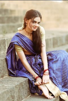 क्यूटनेस से लेकर ग्लैमरस लुक तक, रूहानिका धवन ने अपने फैशन गेम से किया इम्प्रेस