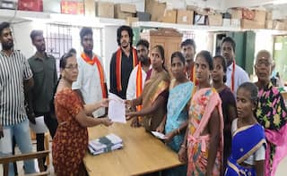 மதுரையில் 20 ஆண்டுகாலமாக மயான வசதி இன்றி தவிப்பு, தவெக நிர்வாகிகளுடன் வந்து முறையீடு !