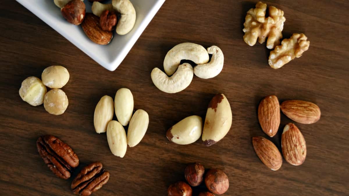 8 Nutrient-Rich Foods That May Help Slow Down Ageing Naturally And Keep Your Skin Glowing