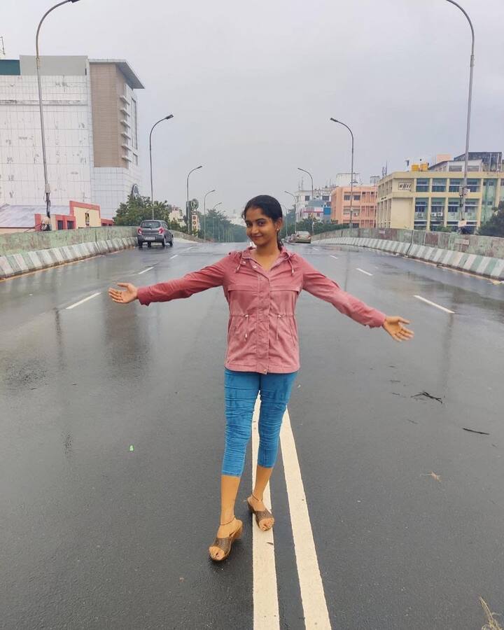 ఈ సీరియల్ తో కావ్యగా నటించిన తర్వాత స్మాల్ స్క్రీన్ పై ఎన్నో అవకాశాలు అందుకుంది