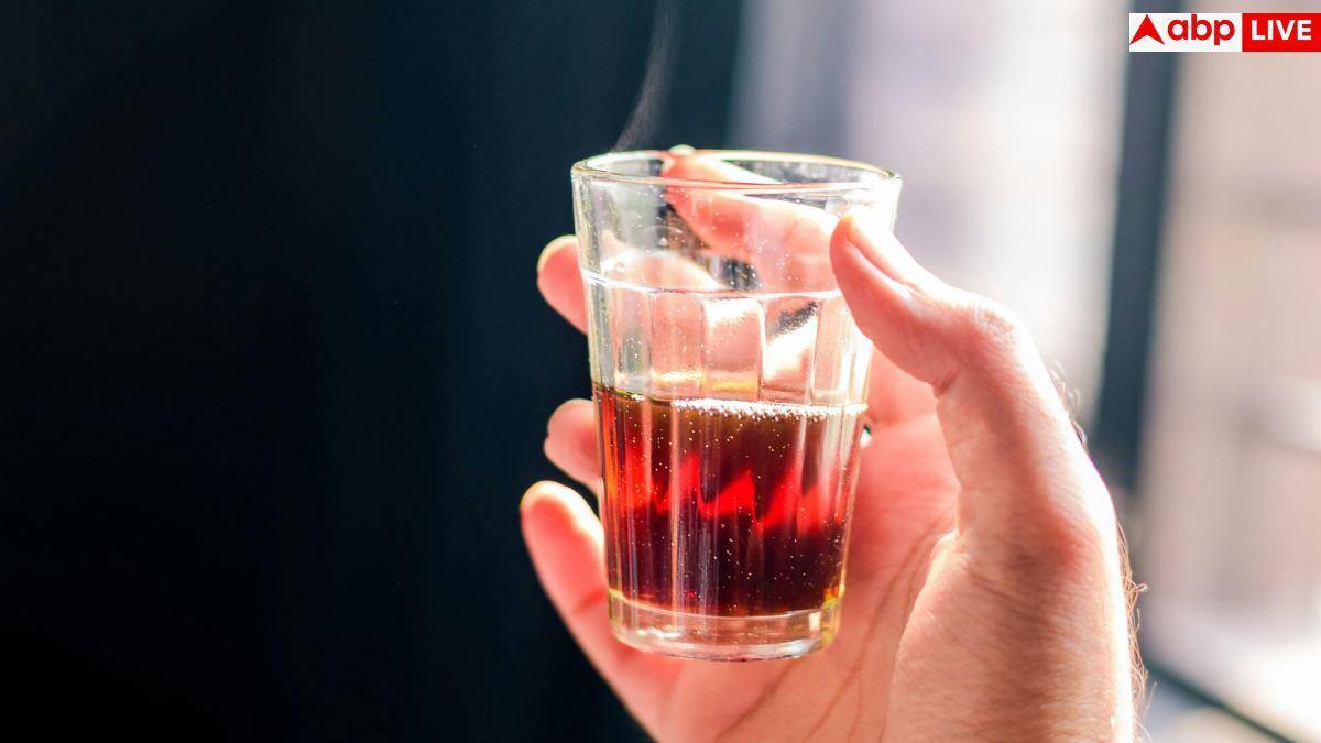 Tea And Romance: फर्स्ट डेट पर चाय की टपरी का रुख करें या टी-कैफे जाएं, जानें रिश्तों में कहां आएगी ज्यादा मिठास?