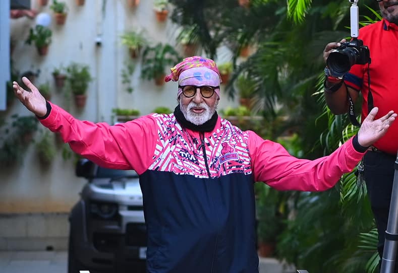 Amitabh Bachchan Health Update: अस्पताल में भर्ती नहीं हैं बिग बी, रूटीन चेकअप के लिए पहुंचे थे हॉस्पिटल