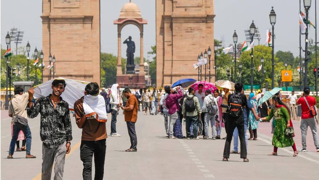 Delhi Power Demand Crosses 8,000MW For First Time This Season Amid Relentless Heatwave Delhi Power Demand Crosses 8,000MW For First Time This Season Amid Relentless Heatwave