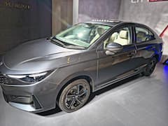 Honda City Facelift 2026 : হন্ডা সিটি ফেসলিফ্টে দারুণ মাইলেজ, হাইব্রিডের দাম অনেকটাই বেশি ! দেখে নিন ছবি