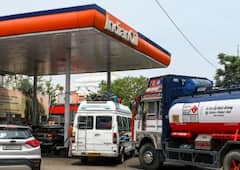 Petrol Diesel Price: ਪੈਟਰੋਲ-ਡੀਜ਼ਲ ਹੋਏਗਾ ਸਸਤਾ, 22 ਰੁਪਏ ਤੱਕ ਡਿੱਗਣਗੇ ਰੇਟ; ਜਾਣੋ ਕਿਵੇਂ ਕੀਤੀ ਜਾਏਗੀ ਕਟੌਤੀ...?