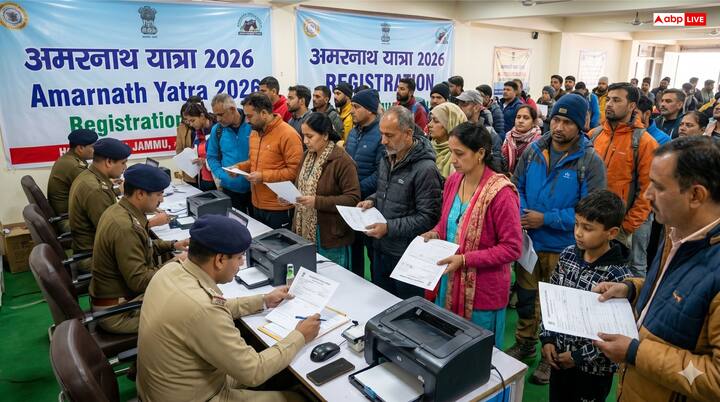 यात्रा का पंजीकरण और तैयारी वार्षिक अमरनाथ यात्रा हिंदू धार्मिक कैलेंडर की सबसे महत्वपूर्ण घटनाओं में से एक है. इस वर्ष की यह पवित्र यात्रा 3 जुलाई से शुरू होने वाली है. इसको लेकर काफी उत्साह है और अब तक 3,50,000 से अधिक तीर्थयात्री पंजीकरण करा चुके हैं. सरकार और स्थानीय प्रशासन सुरक्षा से लेकर चिकित्सा सुविधाओं तक, सभी आवश्यक व्यवस्थाओं को सुनिश्चित करने के लिए निरंतर काम कर रहे हैं.