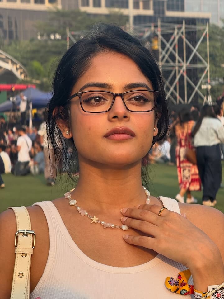 మహారాష్ట్రకు చెందిన రిద్ది కుమార్..ఇండియన్ ఆర్మీ అధికారి కూతురు. ఫిలాసఫీలో బ్యాచిలర్ డిగ్రీ పూర్తిచేసింది రిద్ది