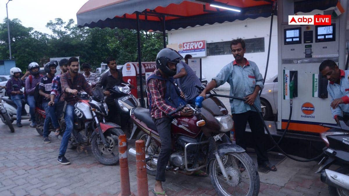 Petrol News: बढ़ते पेट्रोल के दाम, कार, बाइक, कैब या मेट्रो? यहां जानिए दिल्ली वालों के लिए क्या है सबसे सस्ता विकल्प