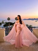 Aishwarya Rai Pics: कान्स रेड कार्पेट से ऐश्वर्या राय की वो 8 तस्वीरें जिन्हें देख थम जाएंगी सांसें