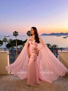 Aishwarya Rai Pics: कान्स रेड कार्पेट से ऐश्वर्या राय की वो 8 तस्वीरें जिन्हें देख थम जाएंगी सांसें