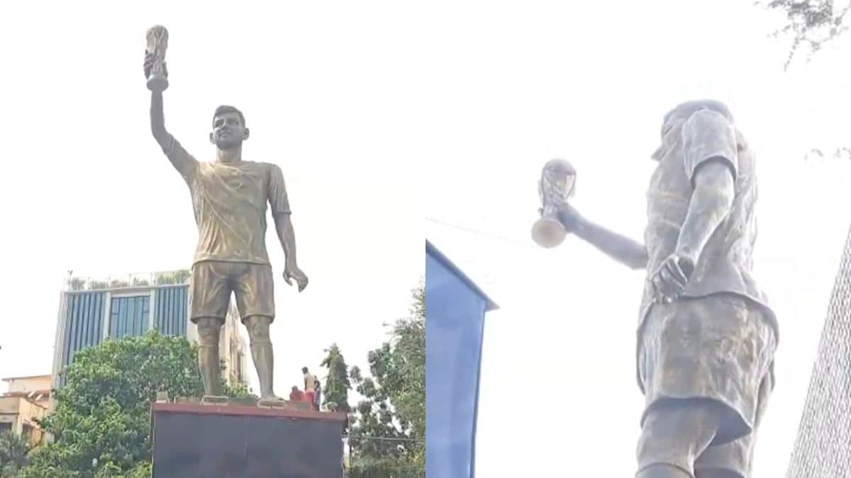 Kolkata's 70-Foot Messi Statue Sway In High Winds On VIP Road, Locals Fear Collapse