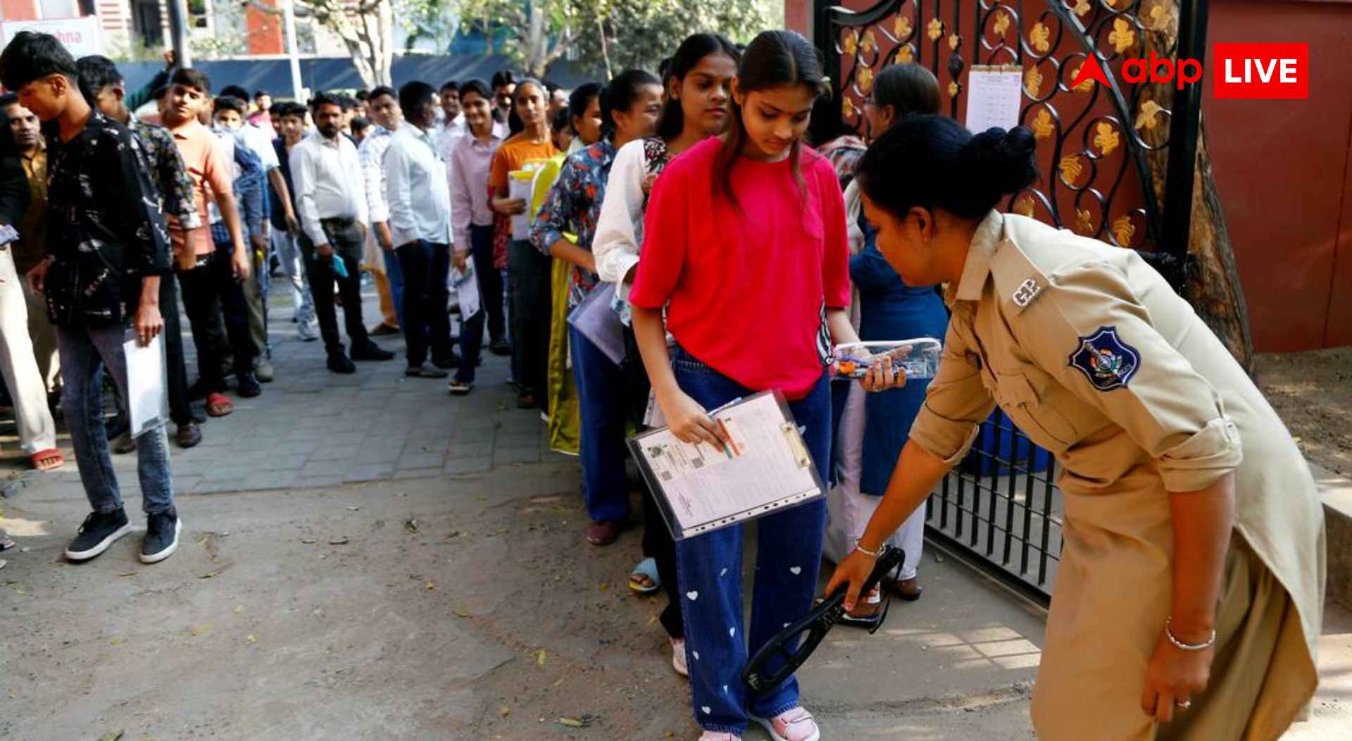 NEET UG Re-Exam 2026 : नीट री एग्जाम के लिए किन किन राज्यों में स्टूडेंट्स को मिलेंगी फ्री बस, यहां देख लें लिस्ट