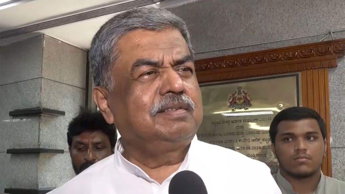 ‘Siddaramaiah Chosen For 5 Years’: Congress's BK Hariprasad Rejects Karnataka Leadership Change Buzz