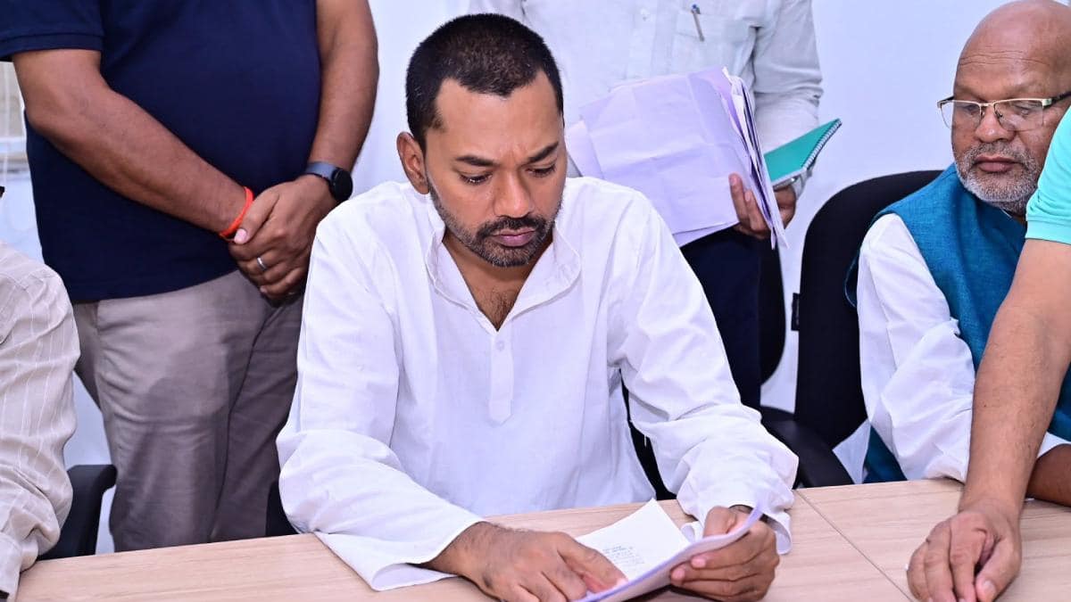 JDU के जनता दरबार में निशांत कुमार से मिलने पहुंच गए RJD के विधायक, बोले- 'हम अपने…'