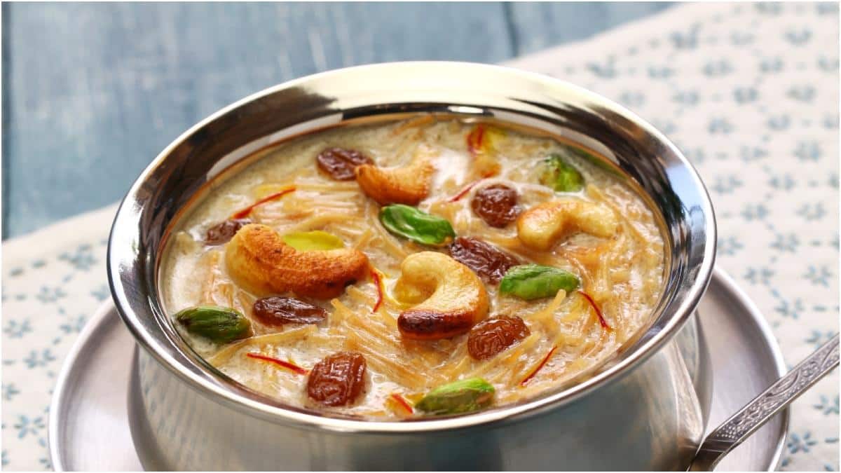 Eid Special Sher Kurma : బక్రీద్ స్పెషల్ షీర్ కూర్మా రెసిపీ.. టేస్టీగా, సింపుల్​గా ఇంట్లో చేసుకోండిలా