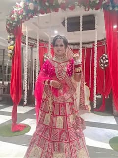 Dhinchak Pooja: 'सेल्फी मैंने ले ली आज' फेम ढिंच्याक पूजाचं लग्न झालं; पतीसोबतचे फोटो शेअर, नवरदेव देखणा इतका की..