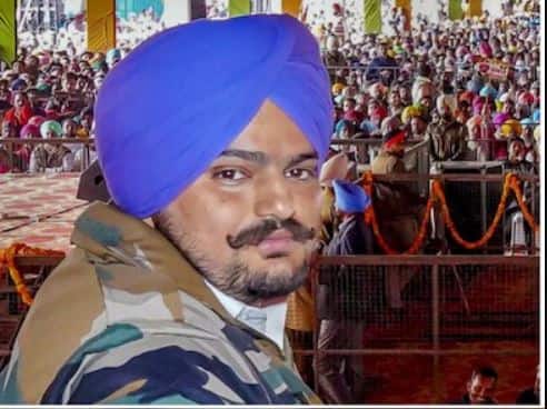 ਸਿੱਧੂ ਮੂਸੇਵਾਲਾ ਦੇ ਪਿਤਾ ਨੇ ਕਿਹਾ ਕਿ ਉਨ੍ਹਾਂ ਦੇ ਪੁੱਤਰ ਦਾ ਸੁਪਨਾ ਵਿਧਾਨ ਸਭਾ ਵਿੱਚ ਜਾਣ ਦਾ ਸੀ ਅਤੇ ਉਹ ਆਪਣੇ ਪੁੱਤਰ ਲਈ ਇਨਸਾਫ਼ ਮੰਗਣ ਵਿਧਾਨ ਸਭਾ ਤੱਕ ਜਾਣਗੇ। ਉਨ੍ਹਾਂ ਇਹ ਵੀ ਦੱਸਿਆ ਕਿ ਸਿੱਧੂ ਦਾ ਸੁਪਨਾ ਪਿੰਡ ਵਿੱਚ ਖੇਡ ਸਟੇਡੀਅਮ ਬਣਾਉਣ ਦਾ ਸੀ ਅਤੇ ਹੁਣ ਰਾਸ਼ਟਰੀ ਪੱਧਰ ਦੇ ਖੇਡ ਸਟੇਡੀਅਮ ਦਾ ਉਦਘਾਟਨ ਵੀ ਕੀਤਾ ਗਿਆ ਹੈ।