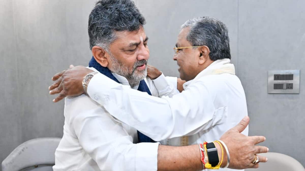 Karnataka CM Resignation: கர்நாடகாவில் முதல்வர் சஸ்பென்ஸ் முடிந்தது; பதவி விலகும் சித்தராமையா, பதவி ஏற்கும் DK சிவகுமார்