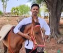 Dharashiv Adhik Mahina Gift: लाडक्या जावयाला सासऱ्याची अनोखी भेट, 'सरप्राईज पार्सल' सांगून पाठवली सुंदर घोडी, धोंडे जेवणाचा 'तो' किस्सा राज्यभर चर्चेत