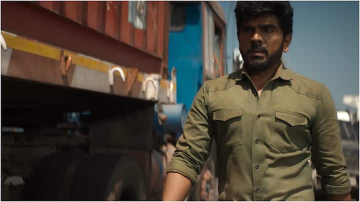 'లీడర్' సినిమాకు దురై సెంథిల్ కుమార్ దర్శకత్వం వహించారు. జిబ్రాన్ సంగీతం అందించారు.