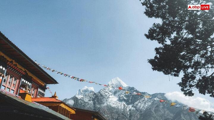 8000 मीटर से ऊपर का इलाका दुनिया भर में डेथ जोन के नाम से जाना जाता है. यहां ऑक्सीजन का स्तर सामान्य वायुमंडलीय स्थितियों की तुलना में लगभग एक तिहाई रह जाता है. बिना अतिरिक्त ऑक्सीजन के इंसान का जीवित रहना काफी मुश्किल हो जाता है.