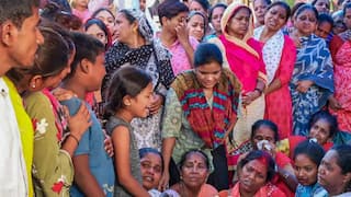 Pune Hooch Tragedy : पुण्यात विषारी दारूमुळे 14 जणांचा मृत्यू; पोलीस आयुक्तांची मोठी कारवाई, हडपसरच्या वरिष्ठ अधिकाऱ्यांसह 3 पोलीस निलंबित
