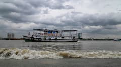 Weather Update :  দুর্যোগ শুরু, উঠল প্রবল ঝড়, লন্ডভন্ড সব, তুমুল বৃষ্টির পূর্বাভাস কলকাতায়