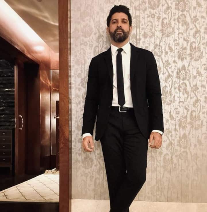 इसके अलावा फरहान अपने बैंड 'फरहान लाइफ' के साथ लाइव म्यूज़िक कॉन्सर्ट और परफॉर्मेंस के जरिए भी अच्छी कमाई करते हैं.