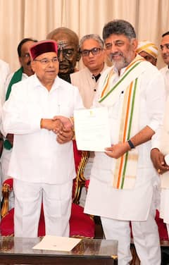 Karnataka New CM DK Shivakumar: సీఎల్పీ నేతగా డీకే శివకుమార్ ఎన్నిక ఏకగ్రీవం.. జూన్ 3న కర్ణాటక సీఎంగా ప్రమాణం