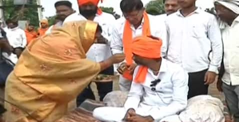 मंत्री राधाकृष्ण विखे पाटील आणि भाजप नेते प्रसाद लाड यांना जरांगे यांची मनधरणी करण्यात अपयश आले.