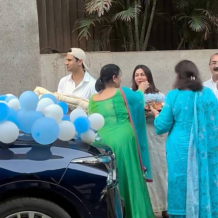 न्यू बॉर्न बेबींसाठी आजीचं प्रेम पाहून पापाराझी भारावले. 'सेलिब्रिटी असो किंवा सामान्य व्यक्ती, प्रत्येकाची आजी अशीच प्रेमळ असते', असं त्यांनी म्हटलं.