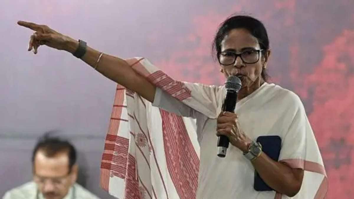 अभिषेक बनर्जी पर हमले के बाद राहुल गांधी ने ममता बनर्जी को लगाया फोन, कहा- 'अगर जरूरत पड़ेगी तो हम...'