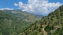 Cool Places Near Delhi: दिल्ली की तपती गर्मी से चाहिए राहत? ये 5 जगहें गर्मियों में भी रहती हैं 25°C से नीचे