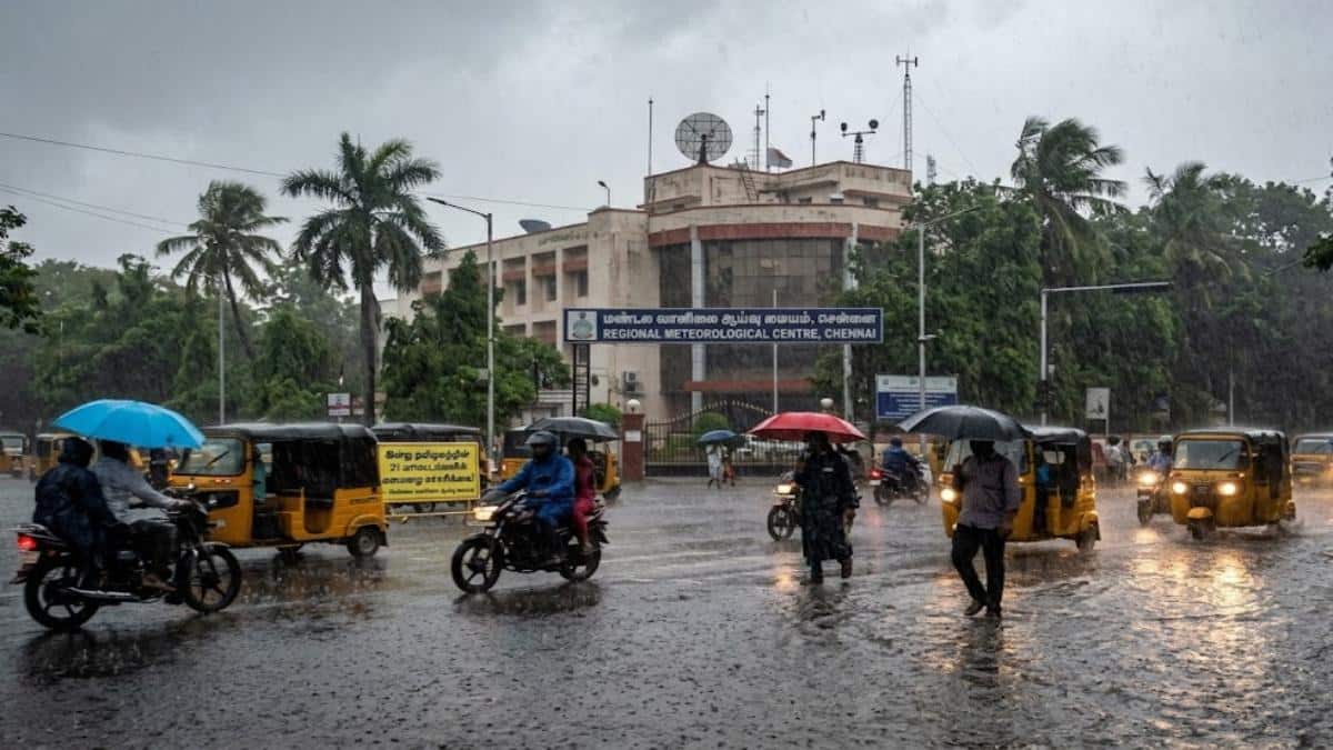 ஒரே நாளில் 21 மாவட்டங்களில் ஆட்டம் காட்டப்போகும் கனமழை; வானிலை மையம் விடுத்த எச்சரிக்கை - லிஸ்டில் உங்க ஏரியா இருக்கா?