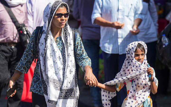 ১ জুন দক্ষিণবঙ্গের সর্বোচ্চ তাপমাত্রা পৌঁছতে পারে ৪৫ ডিগ্রি সেলসিয়াসের ঘরে।